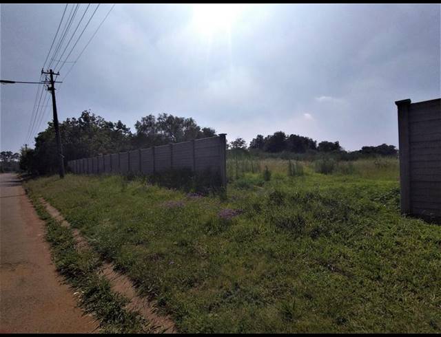 LAND FOR SALE IN RIVERSDALE